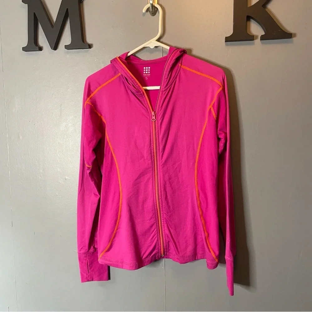 Title Nine Regulator Hoodie Sweatshirt Small Pink Zip Up Athletic Stretch Hiking